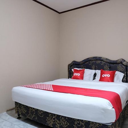 Oyo 1851 Homestay Joss Tanjungbinga Bagian luar foto