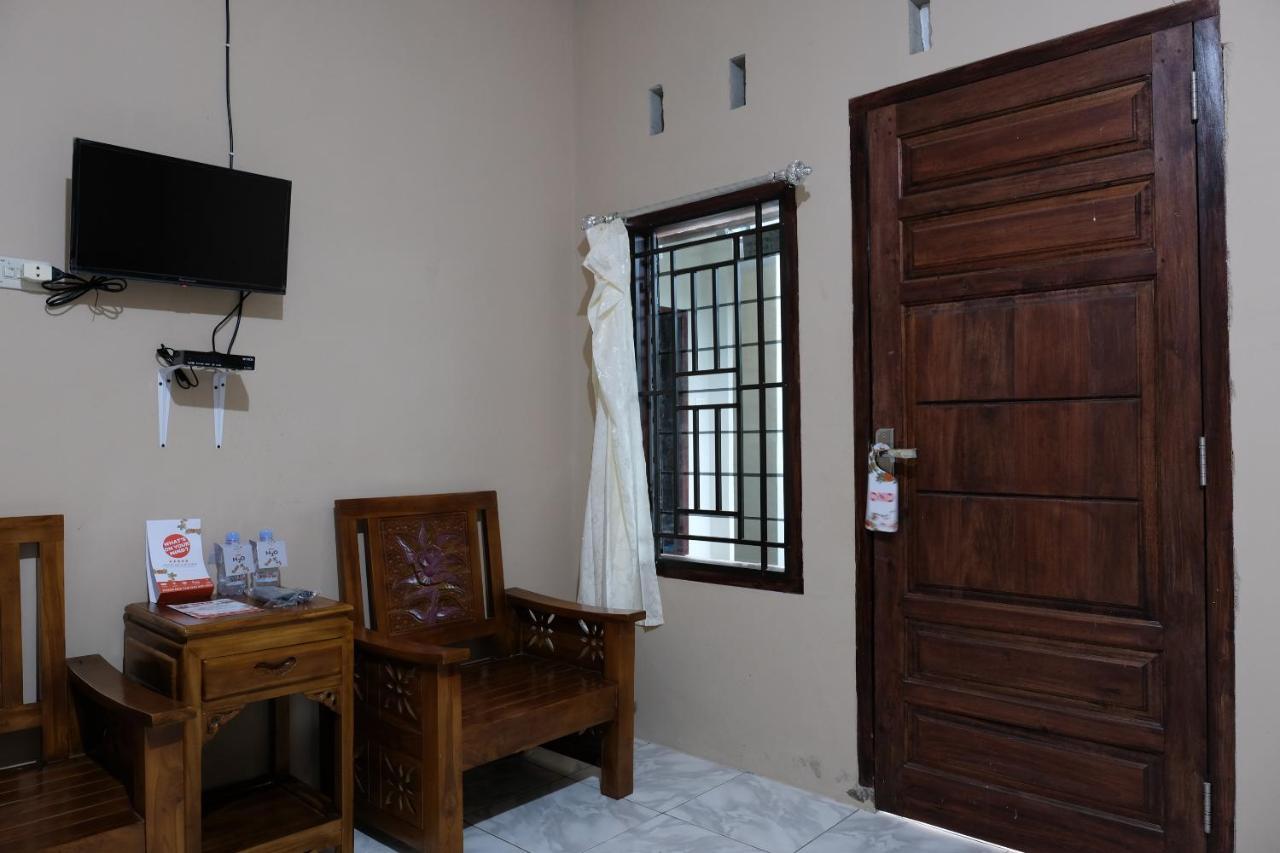 Oyo 1851 Homestay Joss Tanjungbinga Bagian luar foto