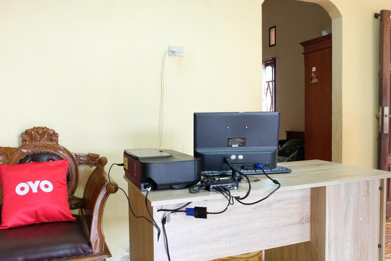 Oyo 1851 Homestay Joss Tanjungbinga Bagian luar foto