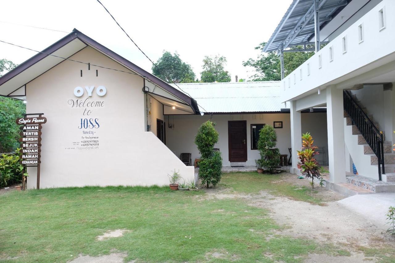 Oyo 1851 Homestay Joss Tanjungbinga Bagian luar foto
