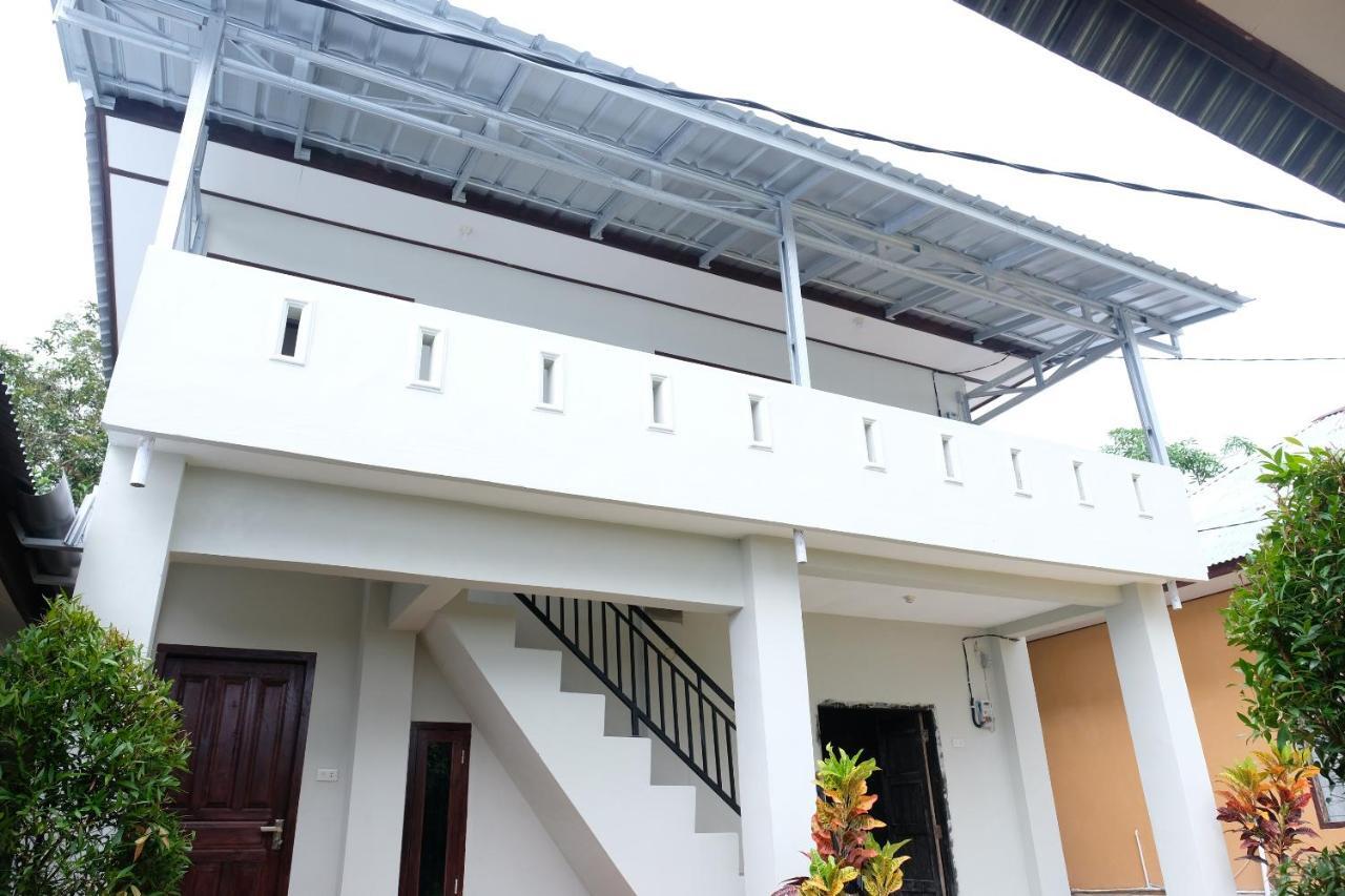 Oyo 1851 Homestay Joss Tanjungbinga Bagian luar foto